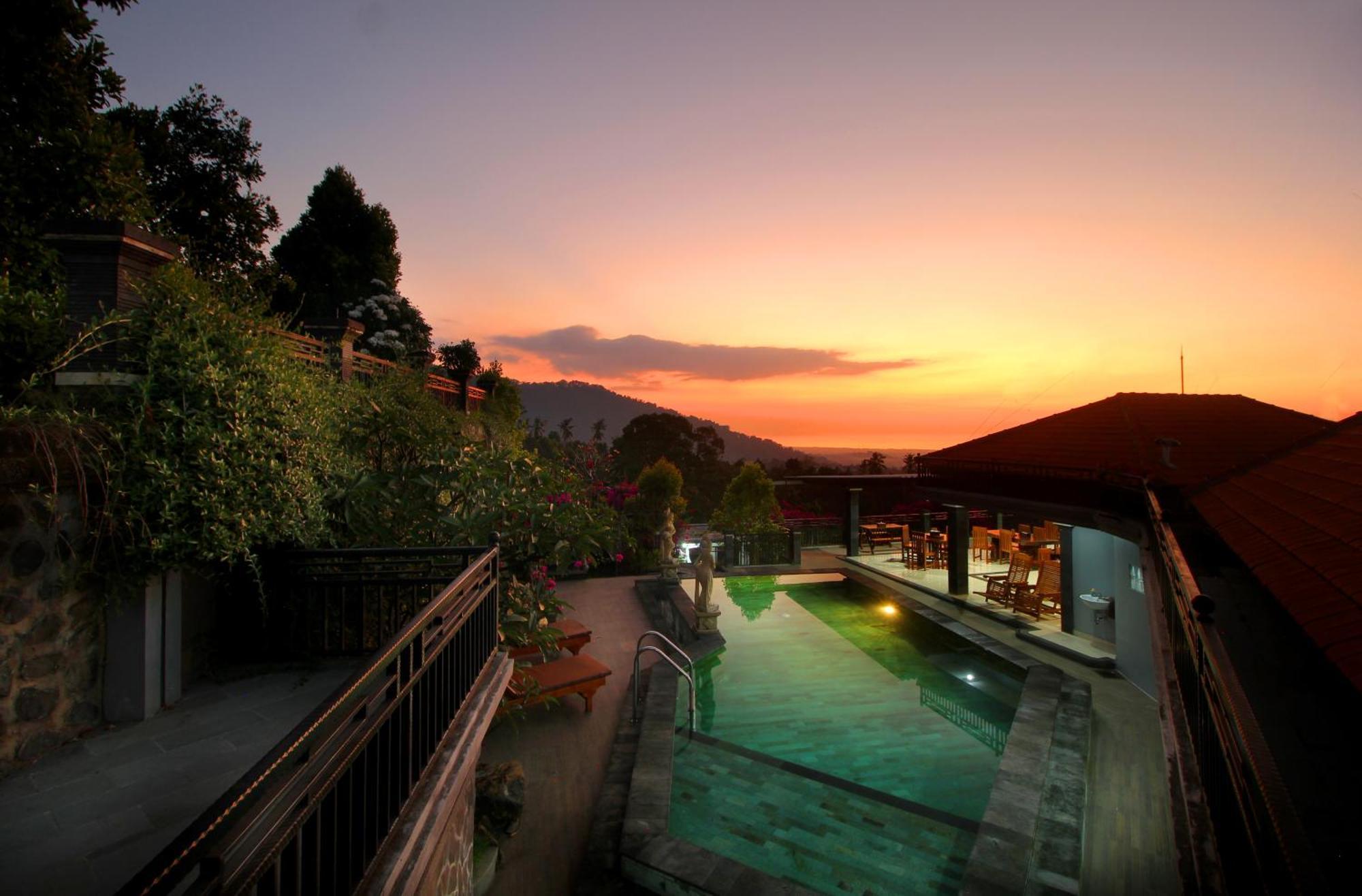 Rostika Hotel Sekumpul Pabean Buleleng Exterior foto